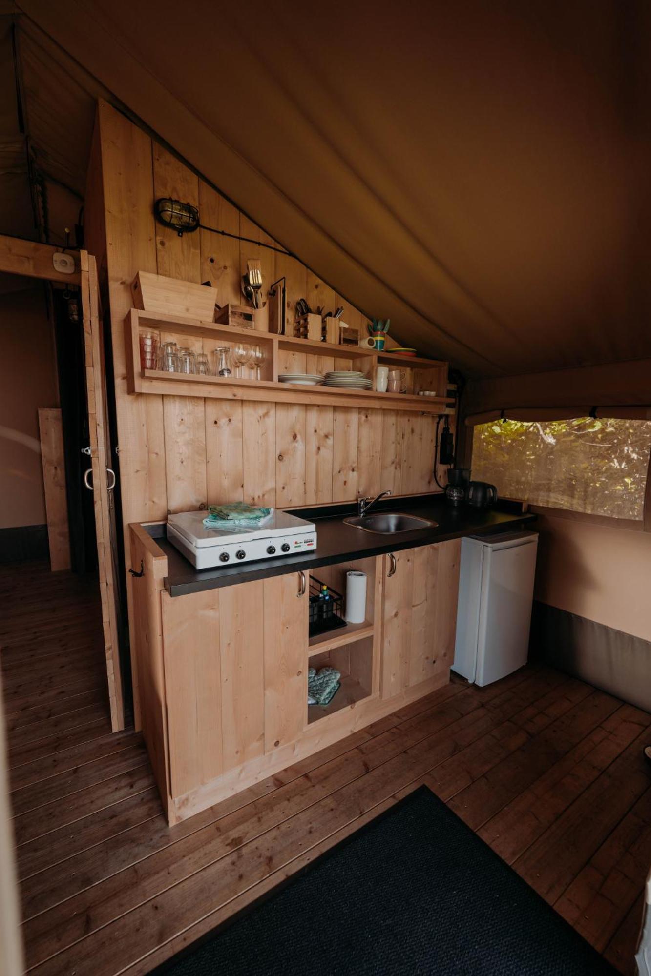 Camping De Tulpenweide 브리잔드 객실 사진